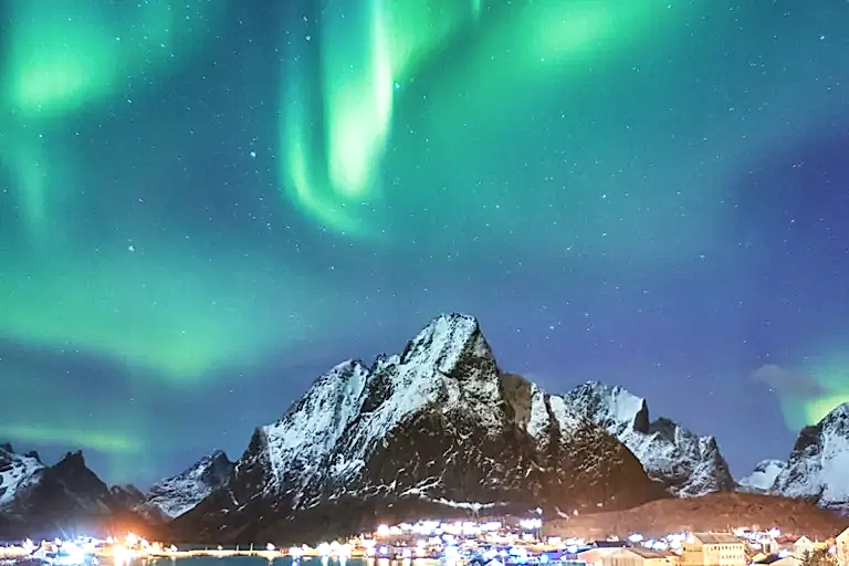Dünyanın En Sessiz Şovu: Kuzey Işıkları Hangi Ülkelerde Görülür?